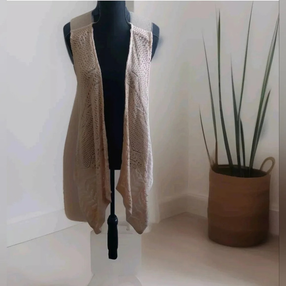 Charlie Paige open knit/ Crocheted Sweater Vest Beige Bohemian Wester S/M - Picture 8 of 8